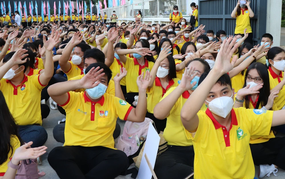 Các chiến sĩ "Xuân tình nguyện" năm 2022 tại lễ xuất quân