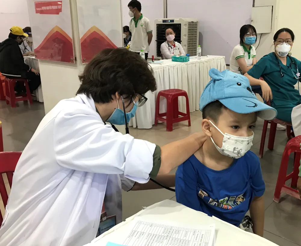 Phối hợp trợ giúp, chăm lo tốt nhất cho phụ nữ và trẻ em ảnh 1