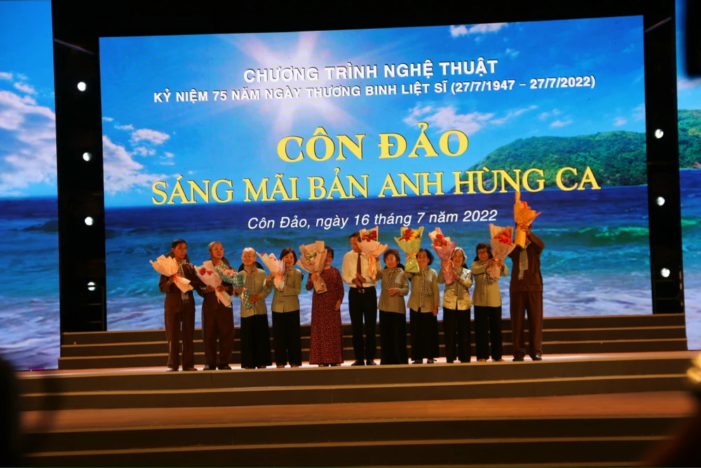 Chương trình nghệ thuật đặc biệt: Côn Đảo – Sáng mãi bản anh hùng ca ảnh 3 Chương trình nghệ thuật đặc biệt: Côn Đảo – Sáng mãi bản anh hùng ca ảnh 3