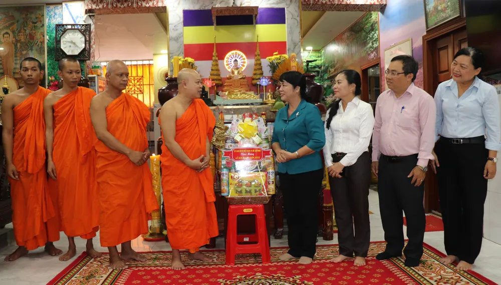 Gần 2.000 tăng, ni sinh dự lễ Tổng khai giảng năm học mới ảnh 4