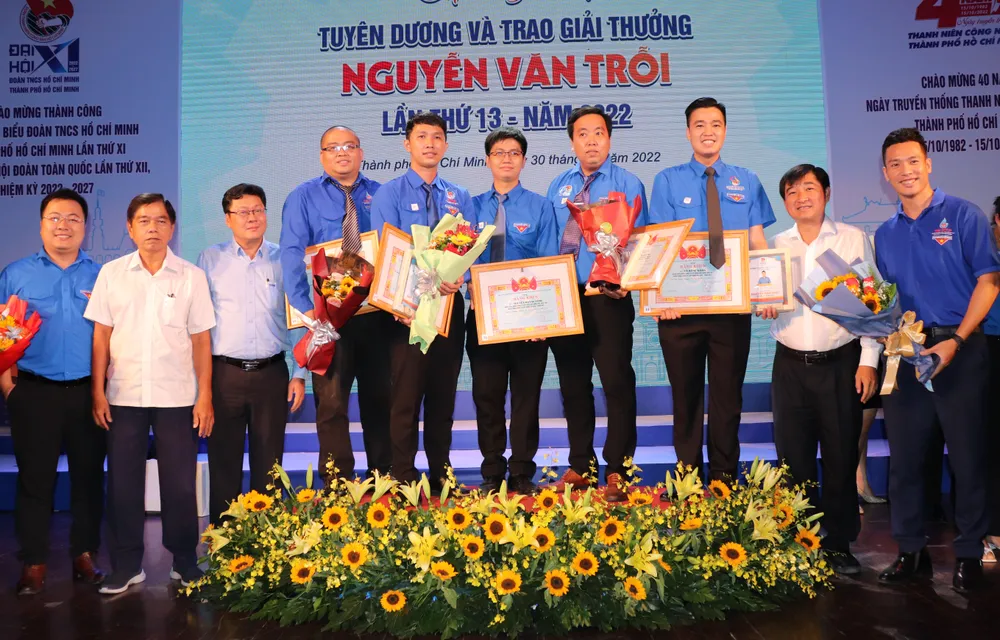 Tuyên dương 44 gương thanh niên công nhân đạt giải thưởng Nguyễn Văn Trỗi năm 2022 ảnh 4