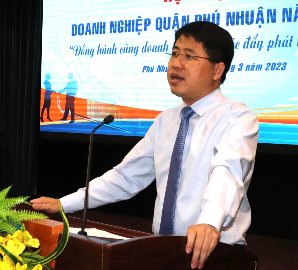 Bí thư Quận ủy quận Phú Nhuận Phạm Hồng Sơn chia sẻ tinh thần đồng hành cùng doanh nghiệp tại buổi họp mặt Bí thư Quận ủy quận Phú Nhuận Phạm Hồng Sơn chia sẻ tinh thần đồng hành cùng doanh nghiệp tại buổi họp mặt