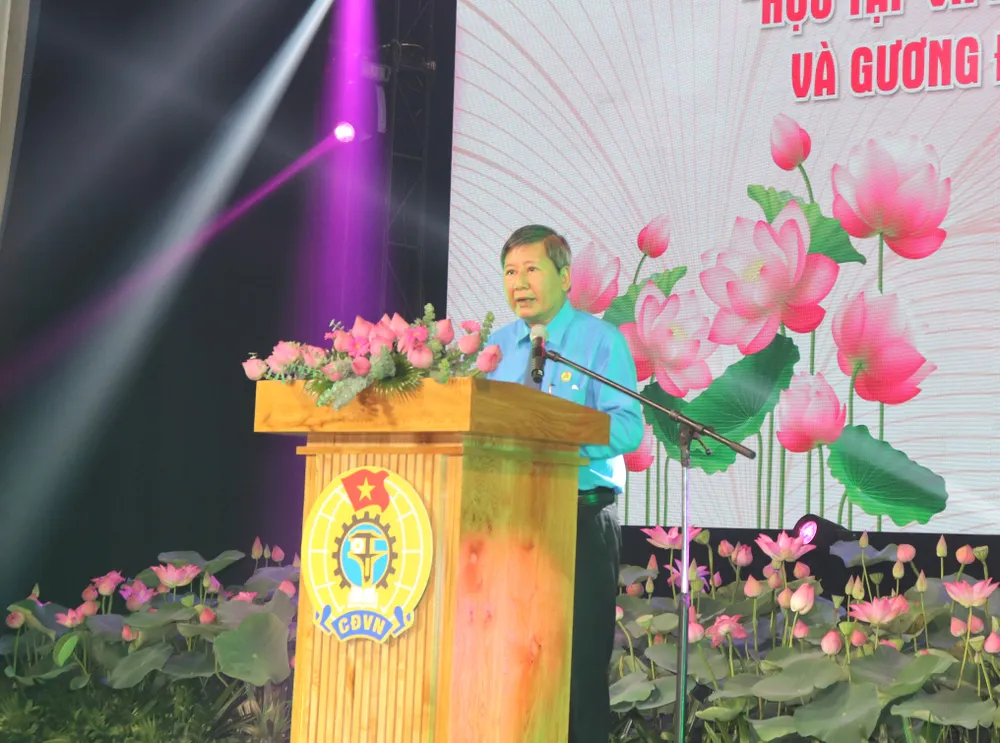 Phó Chủ tịch Thường trực Tổng LĐLĐ Việt Nam Trần Thanh Hải phát biểu tại hội nghị