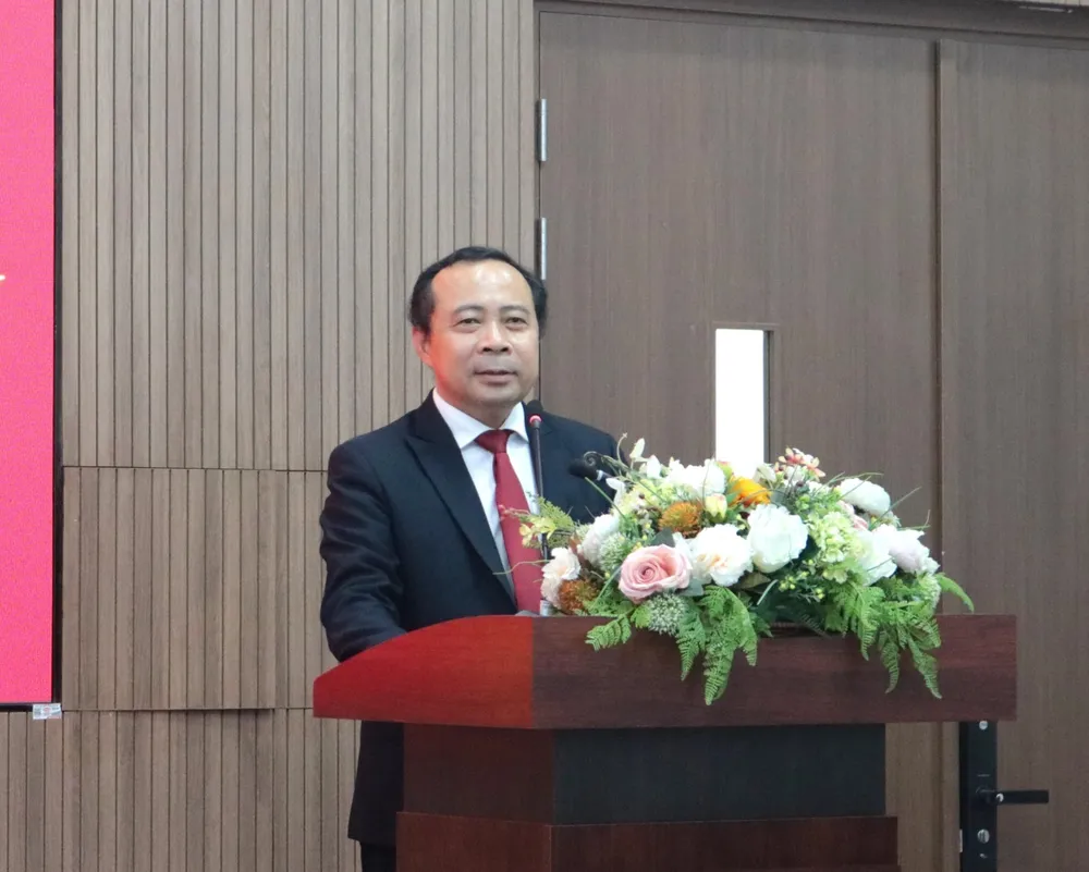 Đồng chí Vũ Hải Quân, Ủy viên Trung ương Đảng, Bí thư Đảng ủy, Giám đốc Đại học Quốc gia TPHCM phát biểu tại buổi lễ Đồng chí Vũ Hải Quân, Ủy viên Trung ương Đảng, Bí thư Đảng ủy, Giám đốc Đại học Quốc gia TPHCM phát biểu tại buổi lễ