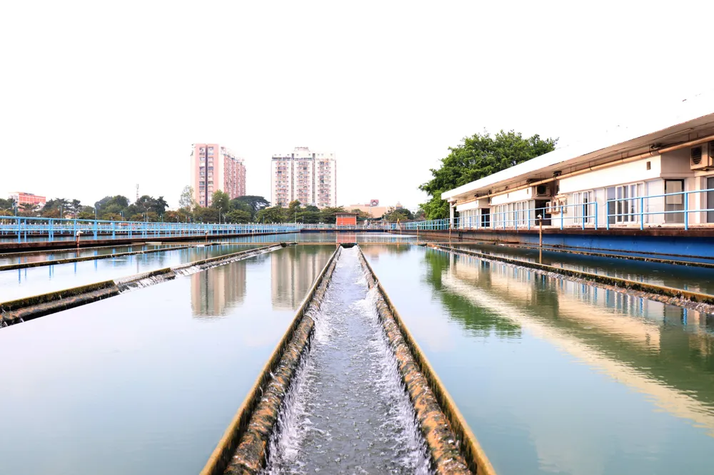 Nhà máy nước Thủ Đức thực hiện nhiệm vụ cung cấp nước sạch đến người dân thành phố