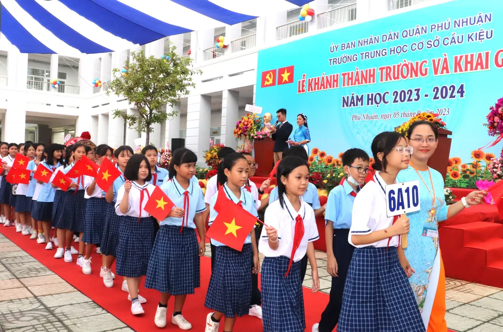 Nghi thức chào đón học sinh lớp 6 Nghi thức chào đón học sinh lớp 6