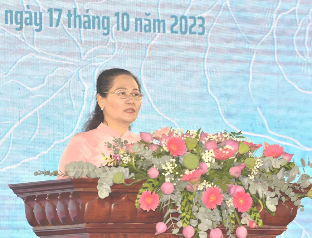 Đồng chí Nguyễn Thị Lệ phát biểu tại buổi họp mặt. Ảnh: CAO THĂNG Đồng chí Nguyễn Thị Lệ phát biểu tại buổi họp mặt. Ảnh: CAO THĂNG