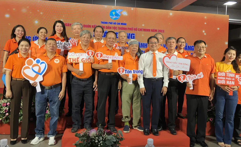 Các đại biểu tham gia lễ phát động