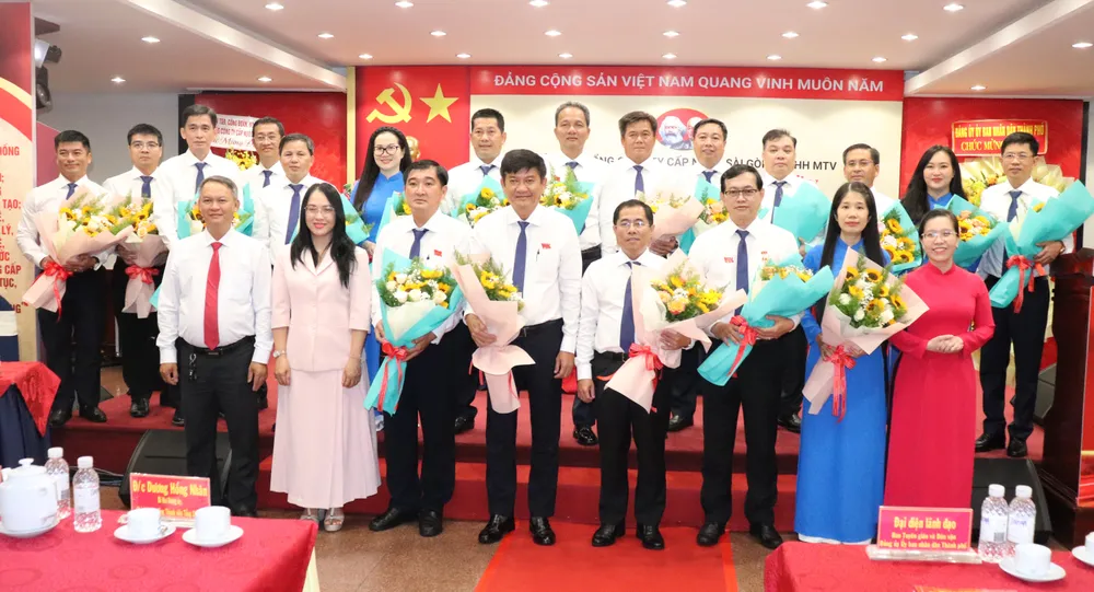 Ban Chấp hành Đảng bộ Tổng Công ty Cấp nước Sài Gòn nhiệm kỳ 2025-2030 ra mắt tại đại hội IMG_2842.JPG