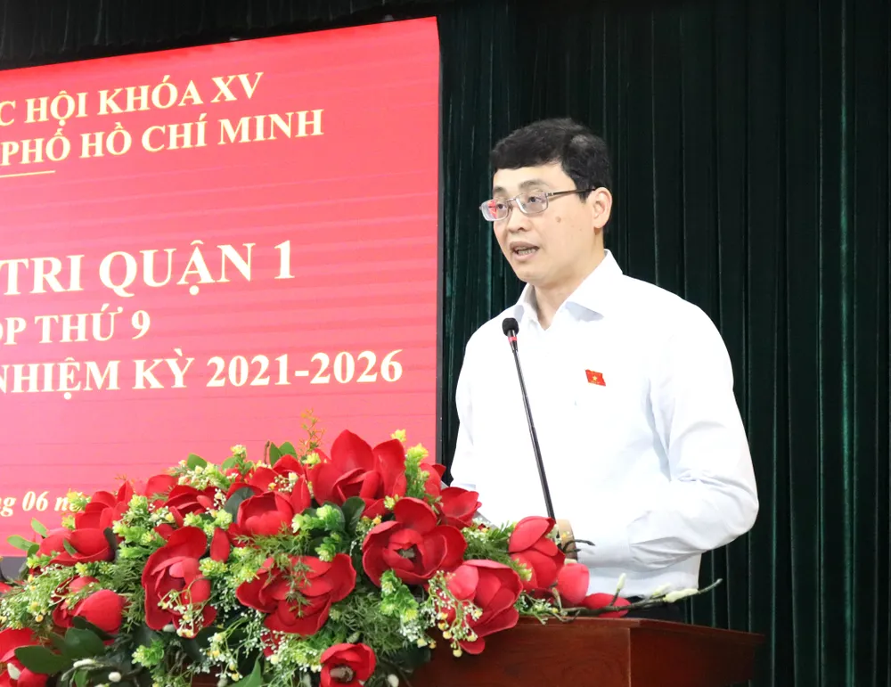 ĐB Đỗ Đức Hiển trả lời cử tri IMG_2856.JPG