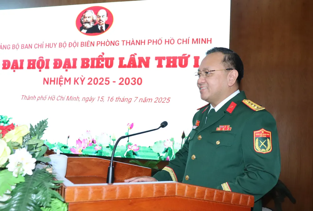 Đại tá Nguyễn Thành Trung phát biểu chỉ đạo tại đại hội IMG_3124.JPG