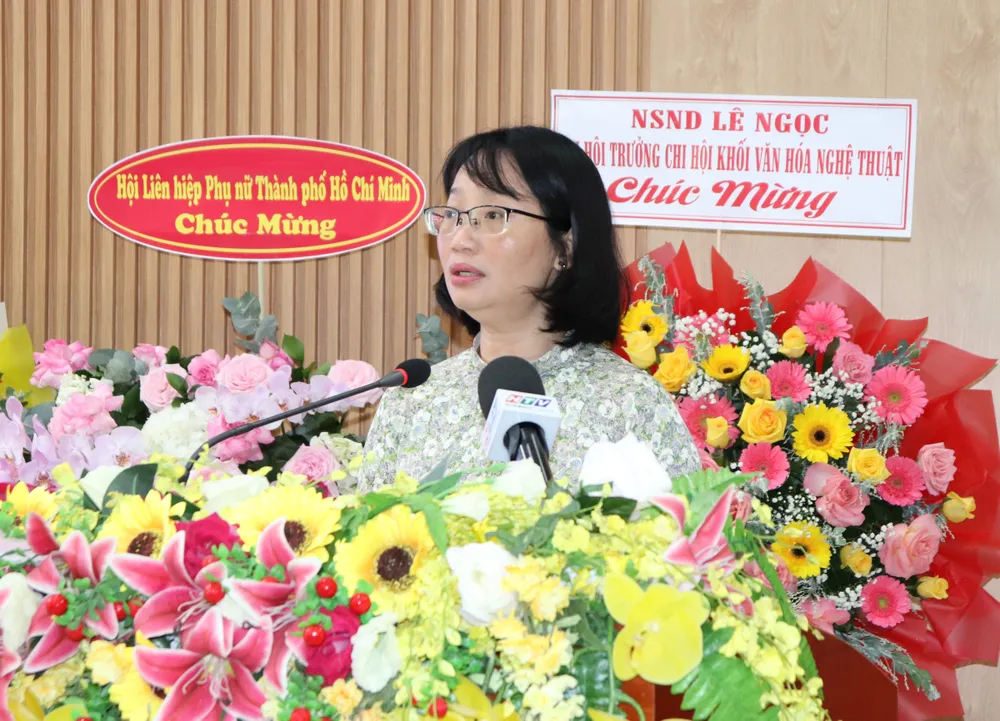 Phó Chủ tịch UBND TPHCM Trần Thị Diệu Thúy phát biểu tại hội thảo IMG_3190.JPG