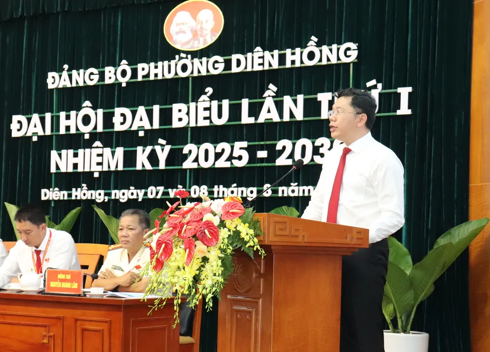 Phó Trưởng Ban Tuyên giáo và Dân vận Thành ủy TPHCM đồng chí Hoàng Nguyên Dinh phát biểu chỉ đạo đại hội IMG_3614.JPG