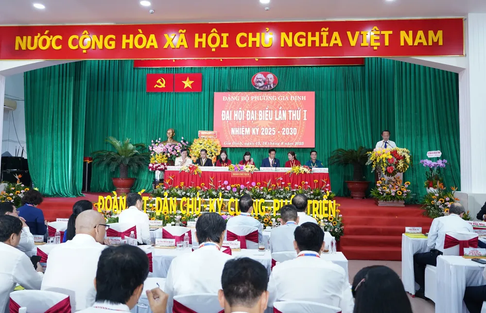 Chủ nhiệm Ủy ban Kiểm tra Thành ủy TPHCM Võ Văn Dũng phát biểu tại đại hội Hinh 2.jpg