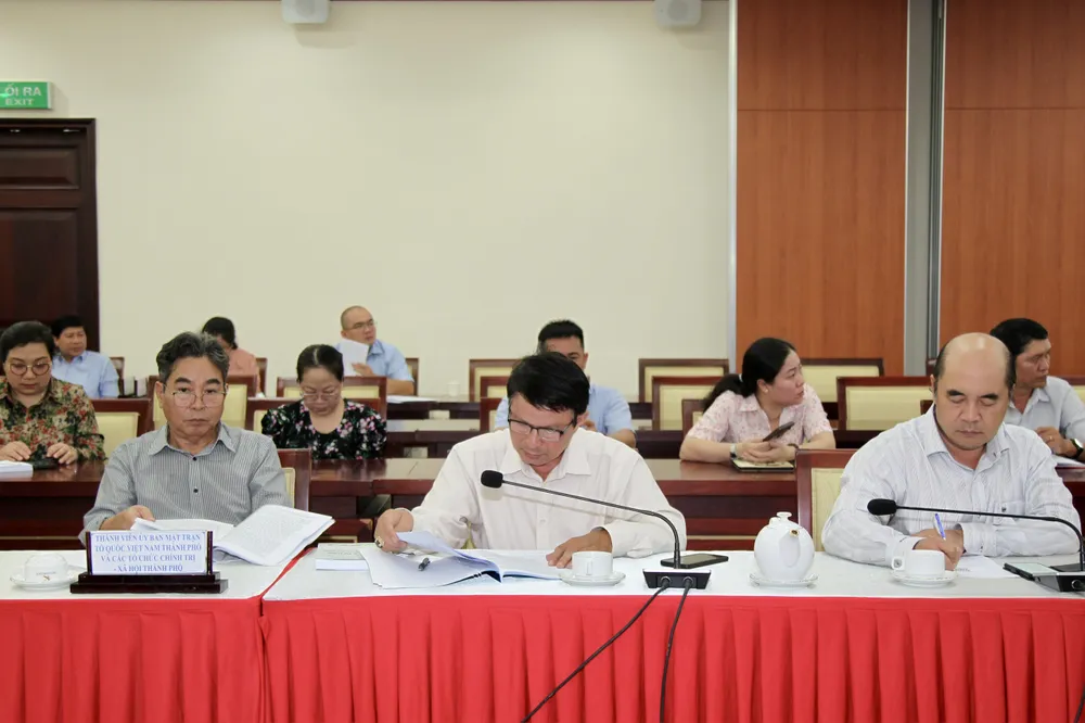 Đại biểu tham dự hội nghị. Ảnh: DŨNG PHƯƠNG Hinh 4.jpg