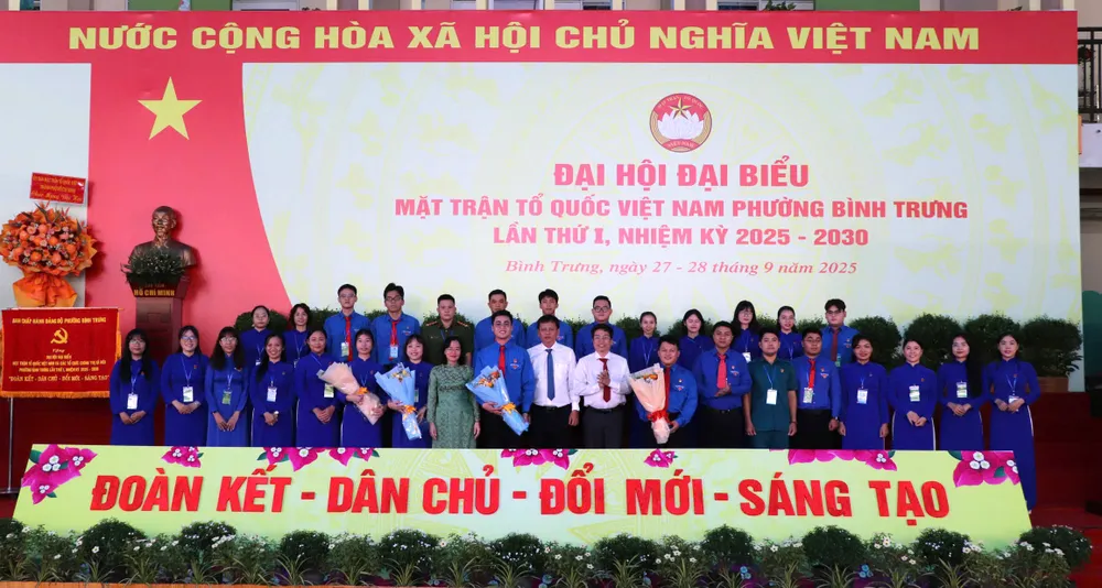 Ban Chấp hành, Ủy ban Kiểm tra Đoàn TNCS Hồ Chí Minh phường Bình Trưng và Đoàn đại biểu dự Đại hội Đoàn TNCS Hồ Chí Minh TPHCM, ra mắt Hinh 1.jpg