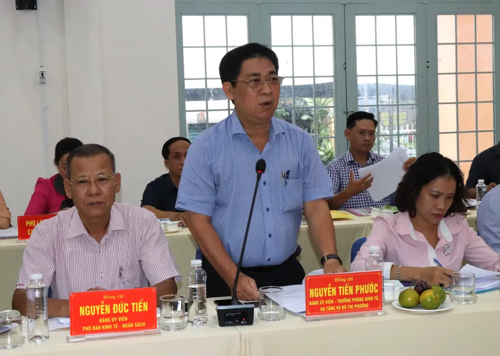 Đại biểu nêu các ý kiến, giải pháp tại hội nghị IMG_4841.JPG