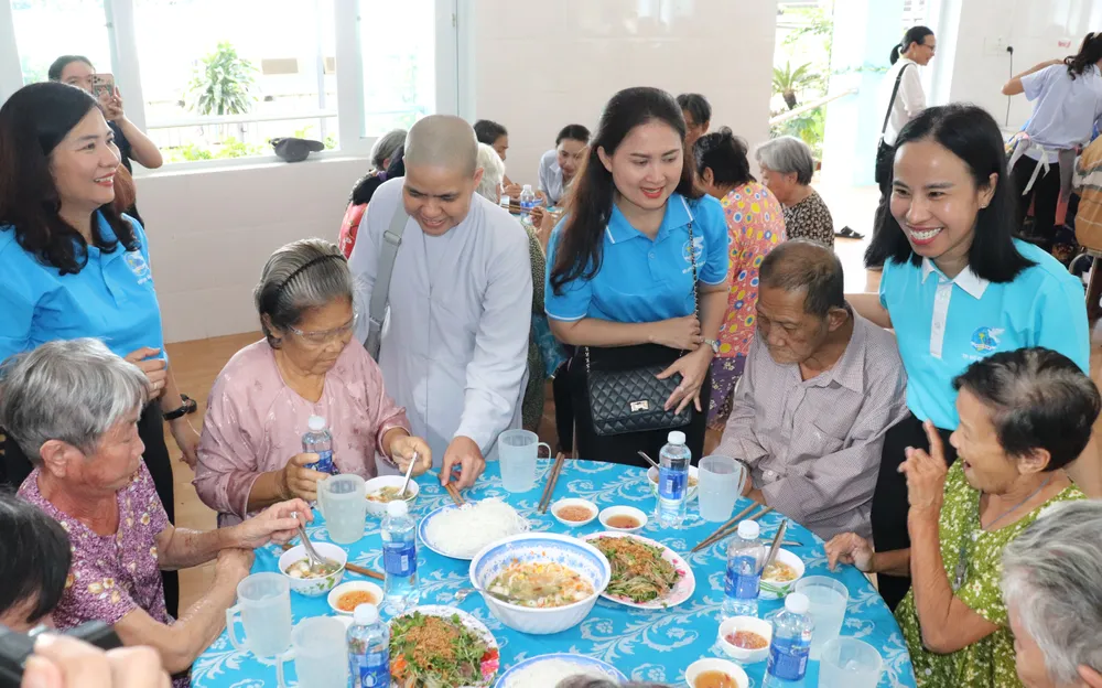 Tổ chức “Ngày hội nữ tu làm công tác xã hội từ thiện”. Ảnh: THÁI PHƯƠNG IMG_5172.JPG