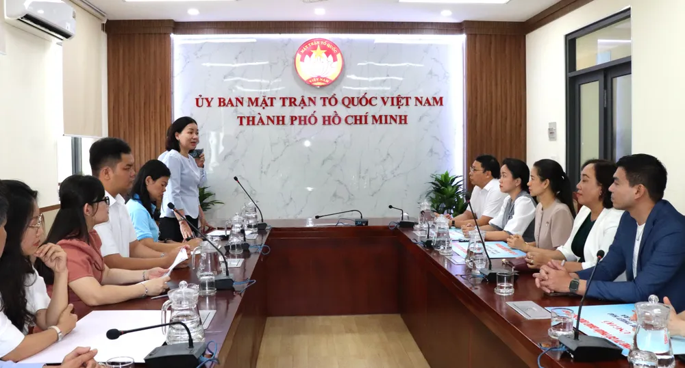 Các đơn vị tại buổi tiếp nhận IMG_5318.JPG