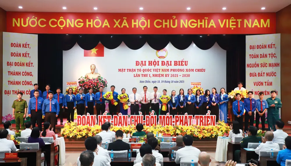 Ban Chấp hành Đoàn Thanh niên phường ra mắt đại hội Hinh 5.jpg