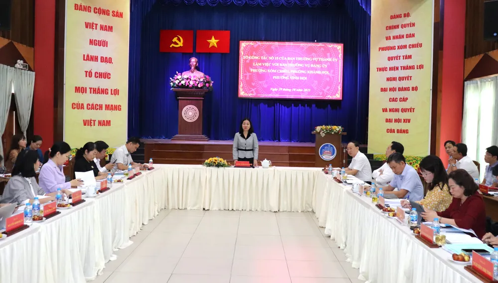 Tổ công tác số 15 làm việc với lãnh đạo 3 phường: Xóm Chiếu, Khánh Hội và Vĩnh Hội IMG_5719.JPG