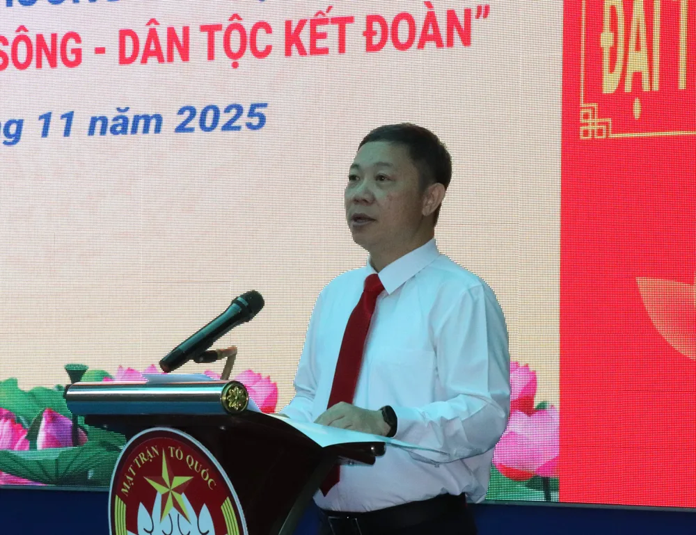 Trưởng ban Tuyên giáo và Dân vận Thành ủy TPHCM Dương Anh Đức phát biểu tại ngày hội IMG_5896.JPG