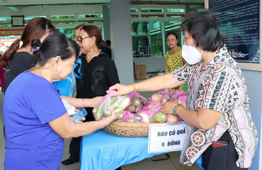 Nhận rau củ quả miễn phí IMG_5924.JPG