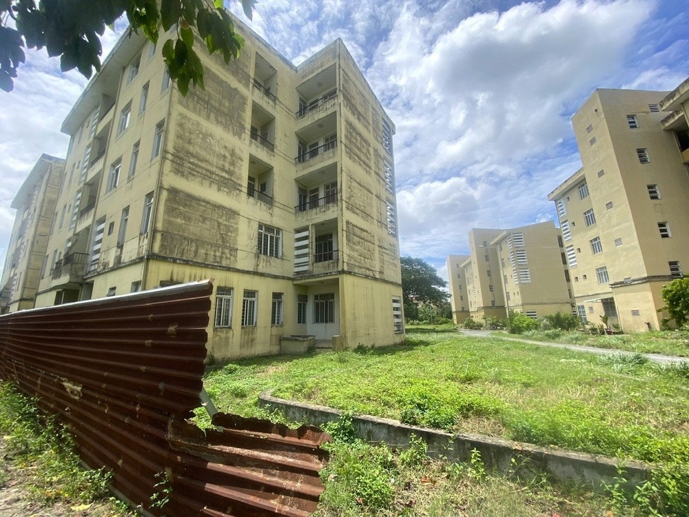 尽管已投入使用10年多,永禄B安置区的不少公寓仍闲置或未满住户。