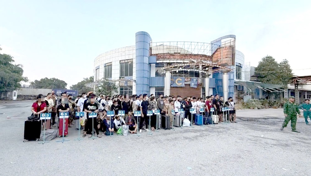 西宁省从柬埔寨接回 177 名非法居留公民