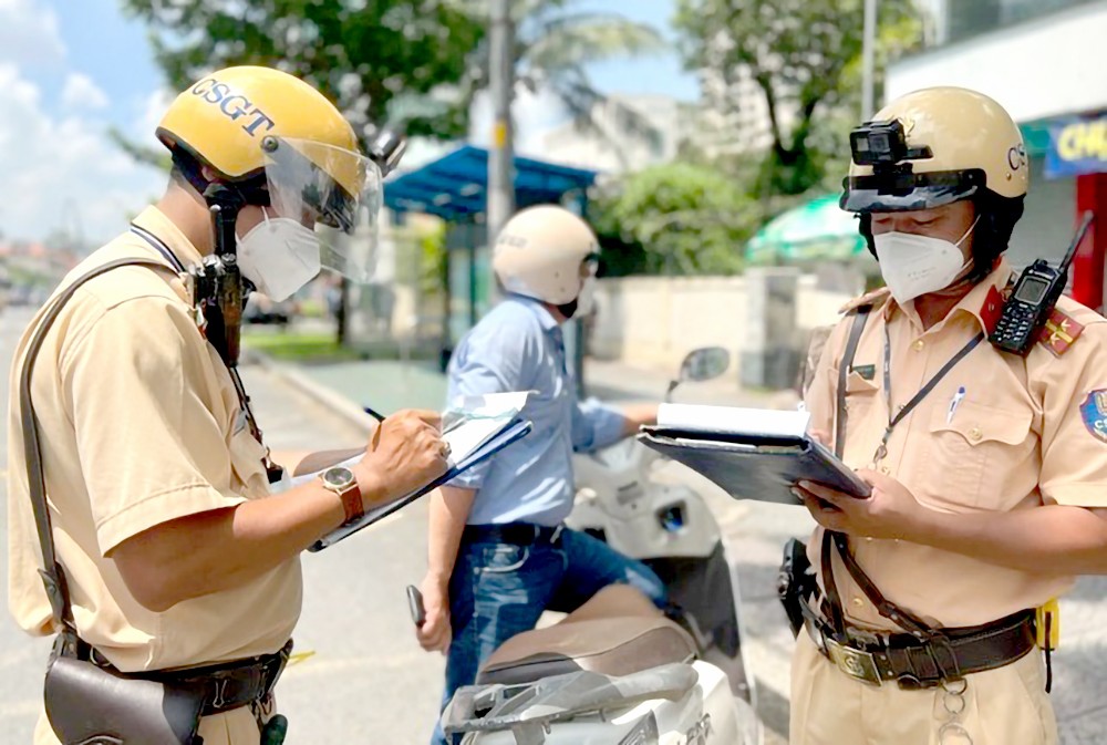 自2025年2月起,未过户车辆将被罚款场合须知。