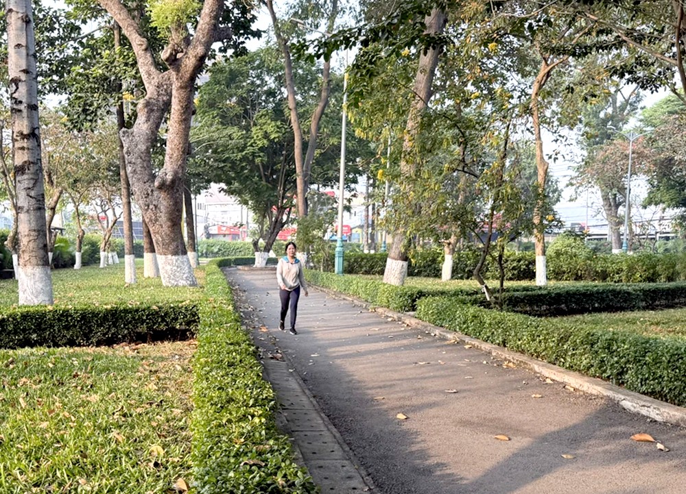 优先发展市郊公园