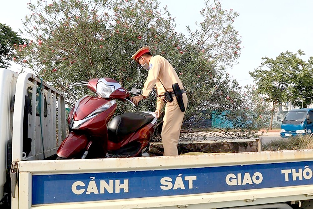 2025年违反交规而被没收摩托车的12种行为。