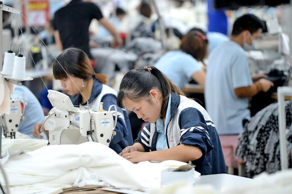 延长缴税是辅助企业生产经营的重要政策。