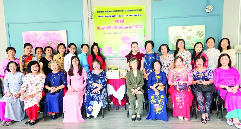 民族模范妇女聚会