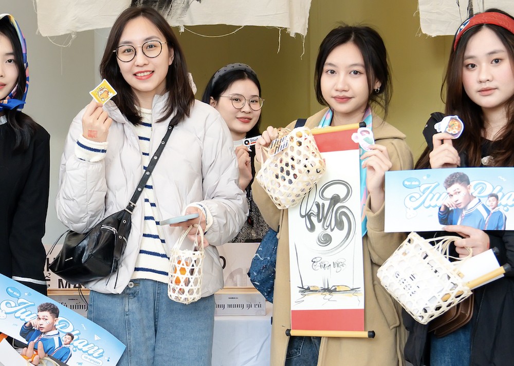 为Ｚ世代学生开办“口语表达”班