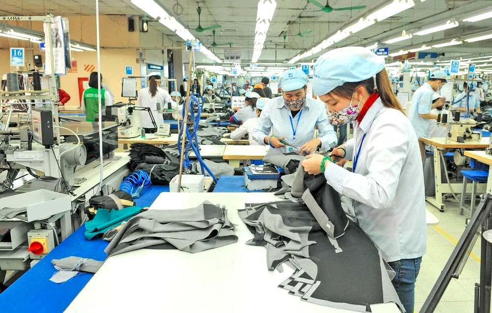 要有促进私营经济突破发展的机制和政策。