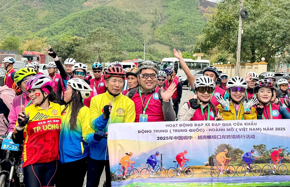 300名运动员参加越中自行车友谊赛