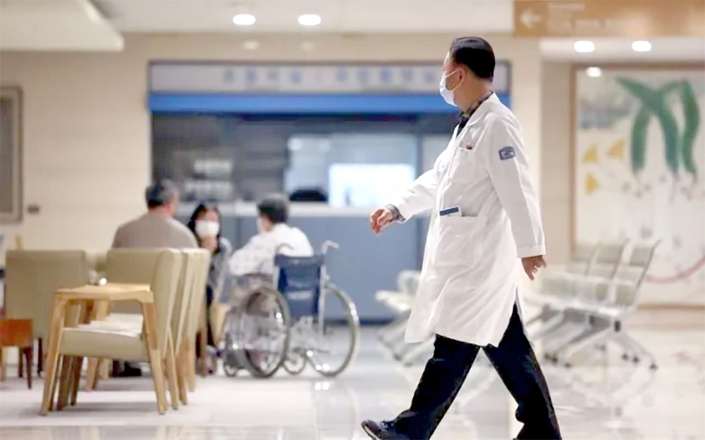 韩明年不再扩招医学生