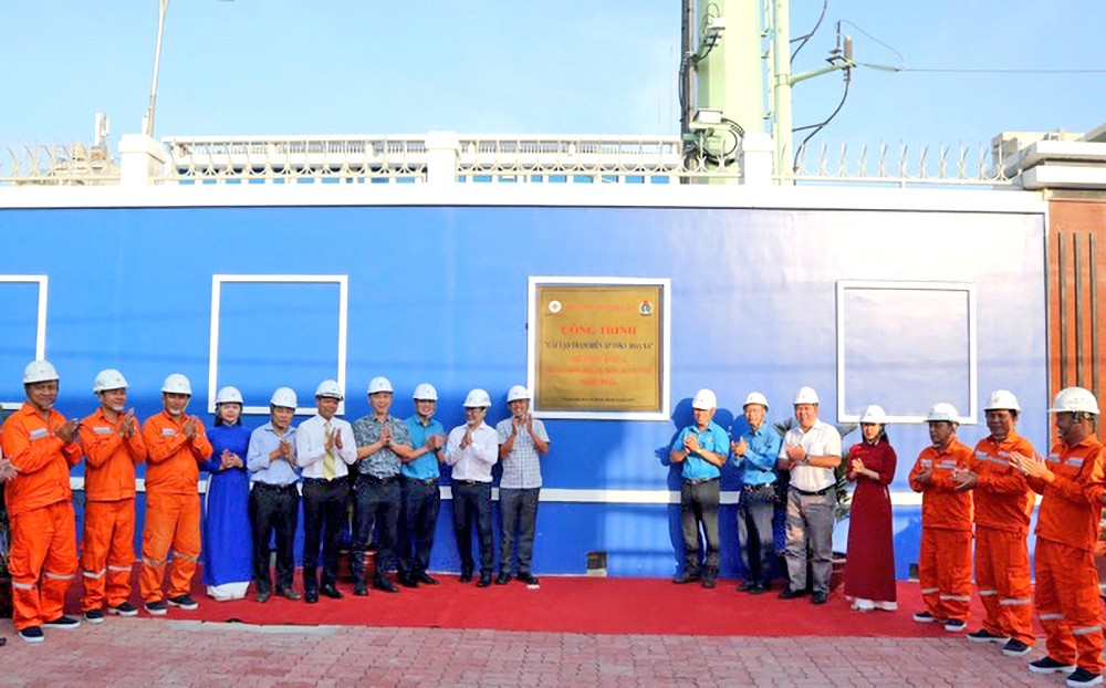 市电力总公司（EVNHCMC）的“火车110千伏变电站改造”工程。