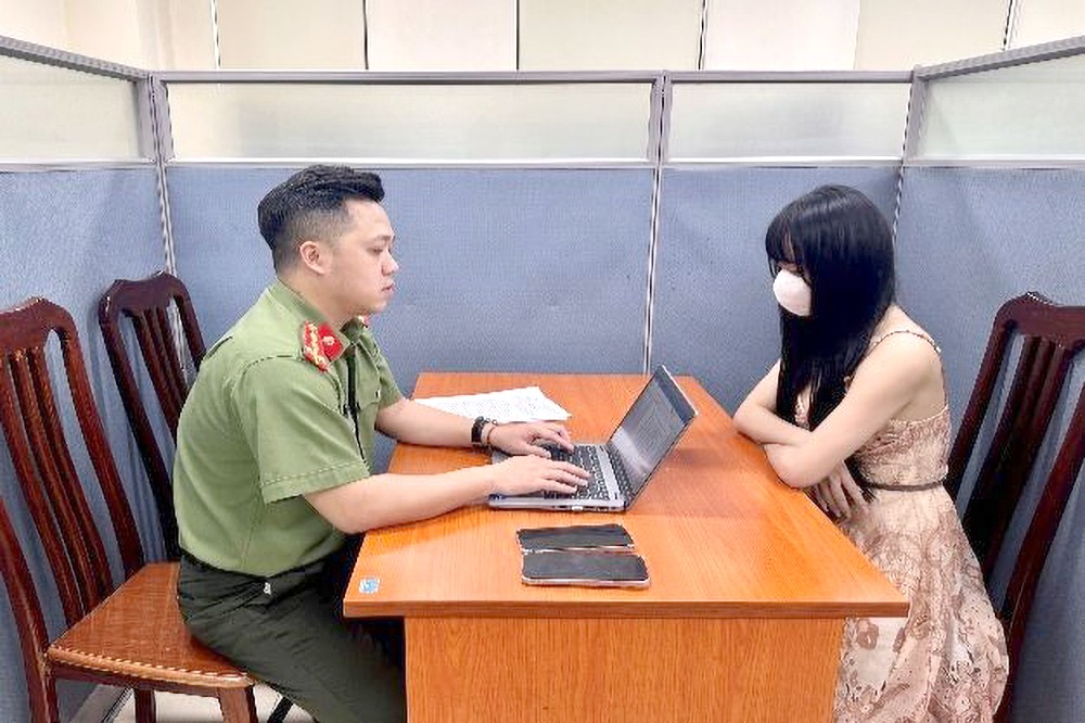 网络安全和高新技术犯罪预防科准备处理违法行为的卷宗。