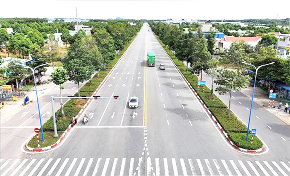 本市环市四路按照A类高速公路规模和技术标准建设,设计时速100公里。