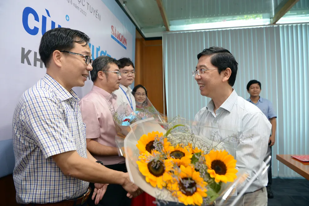 Lời giải cho bài toán khủng hoảng tâm lý ảnh 20