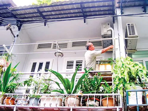 Người dân khổ sở vì kiểu bán nhà nửa vời.