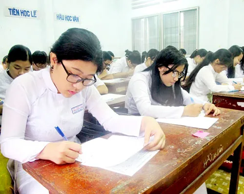 Đừng để học sinh áp lực vì thi cử. Ảnh minh họa