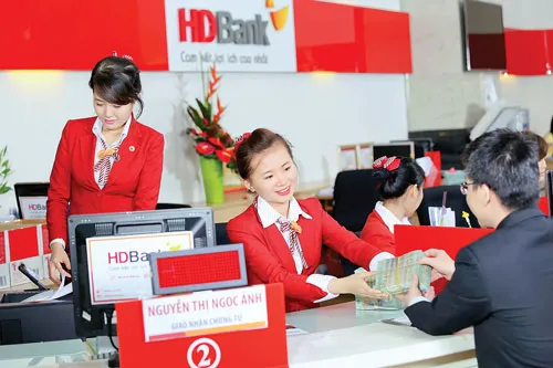 HDBank đã thành công khi mua lại một công ty tài chính để mở rộng NH bán lẻ. Ảnh: LONG THANH HDBank đã thành công khi mua lại một công ty tài chính để mở rộng NH bán lẻ. Ảnh: LONG THANH