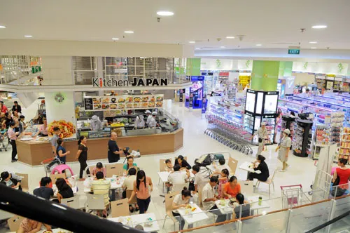AEON MALL - siêu thị Nhật Bản đầu tiên tại TPHCM. Ảnh: CAO THĂNG