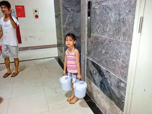 Tình cảnh thường xuyên ở khu đô thị Đại Thanh hiện nay. Ảnh: HOÀI TRÂM