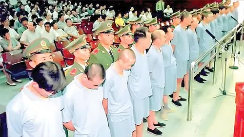 Một vụ xử án tham nhũng ở Trung Quốc.