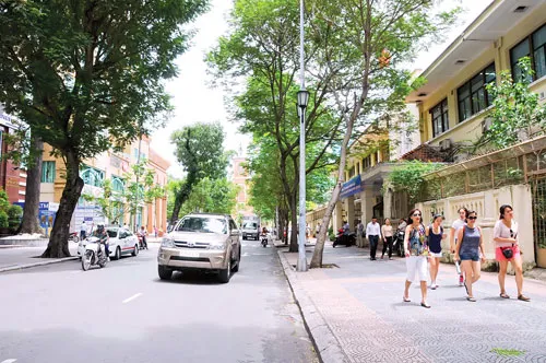 Đường Đồng Khởi được quy hoạch thành phố đi bộ. Ảnh: LONG THANH