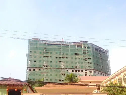 Quang cảnh một dự án xây thô. Ảnh: LONG THANH